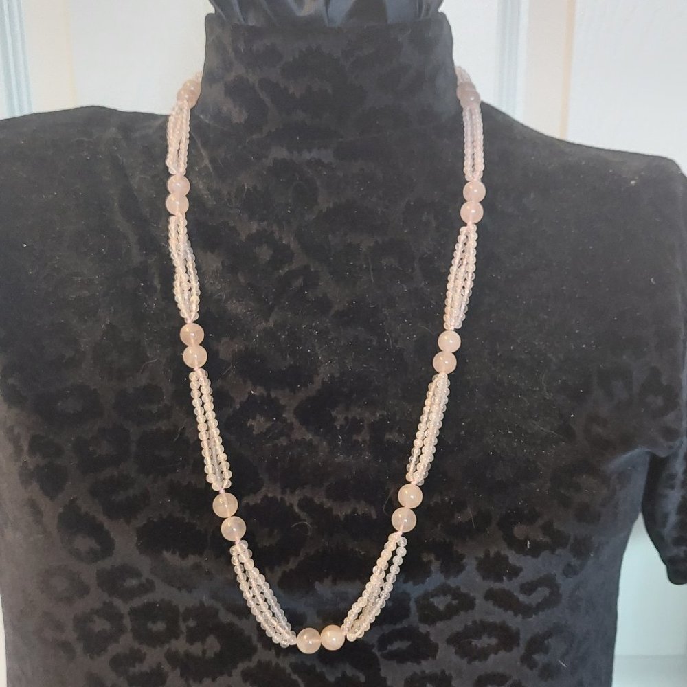 Genuiune Rosequartz Necklace  30" new